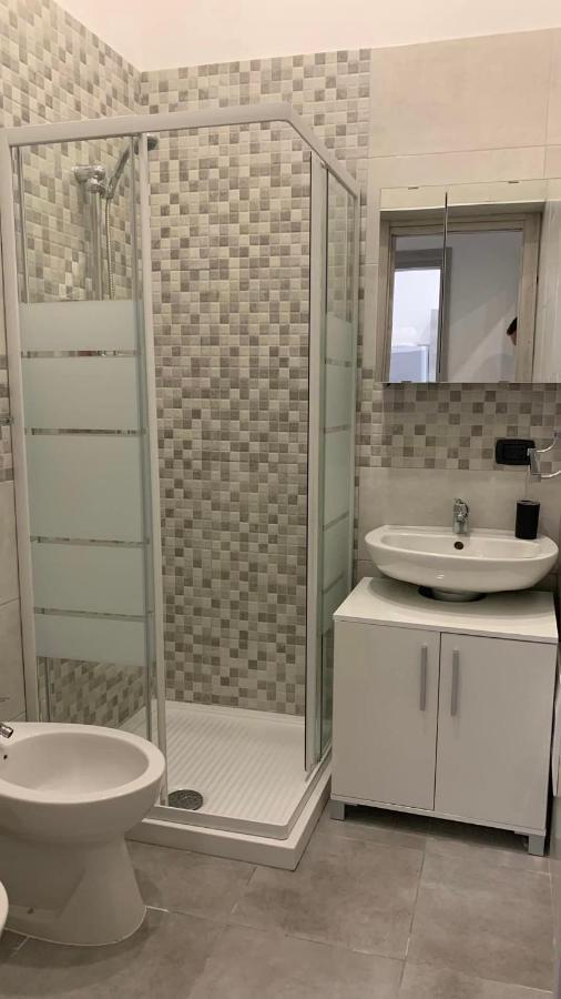 Miris Apartment Fast Comfortable Naples Airport Capodichino 25 Minutes Walk Self Check-In Exteriör bild