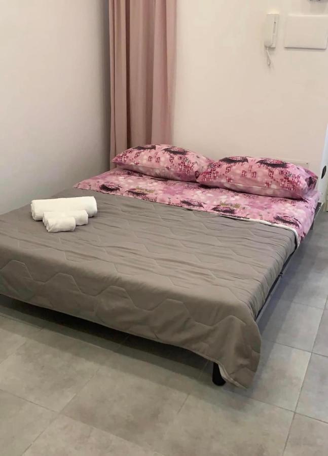 Miris Apartment Fast Comfortable Naples Airport Capodichino 25 Minutes Walk Self Check-In Exteriör bild